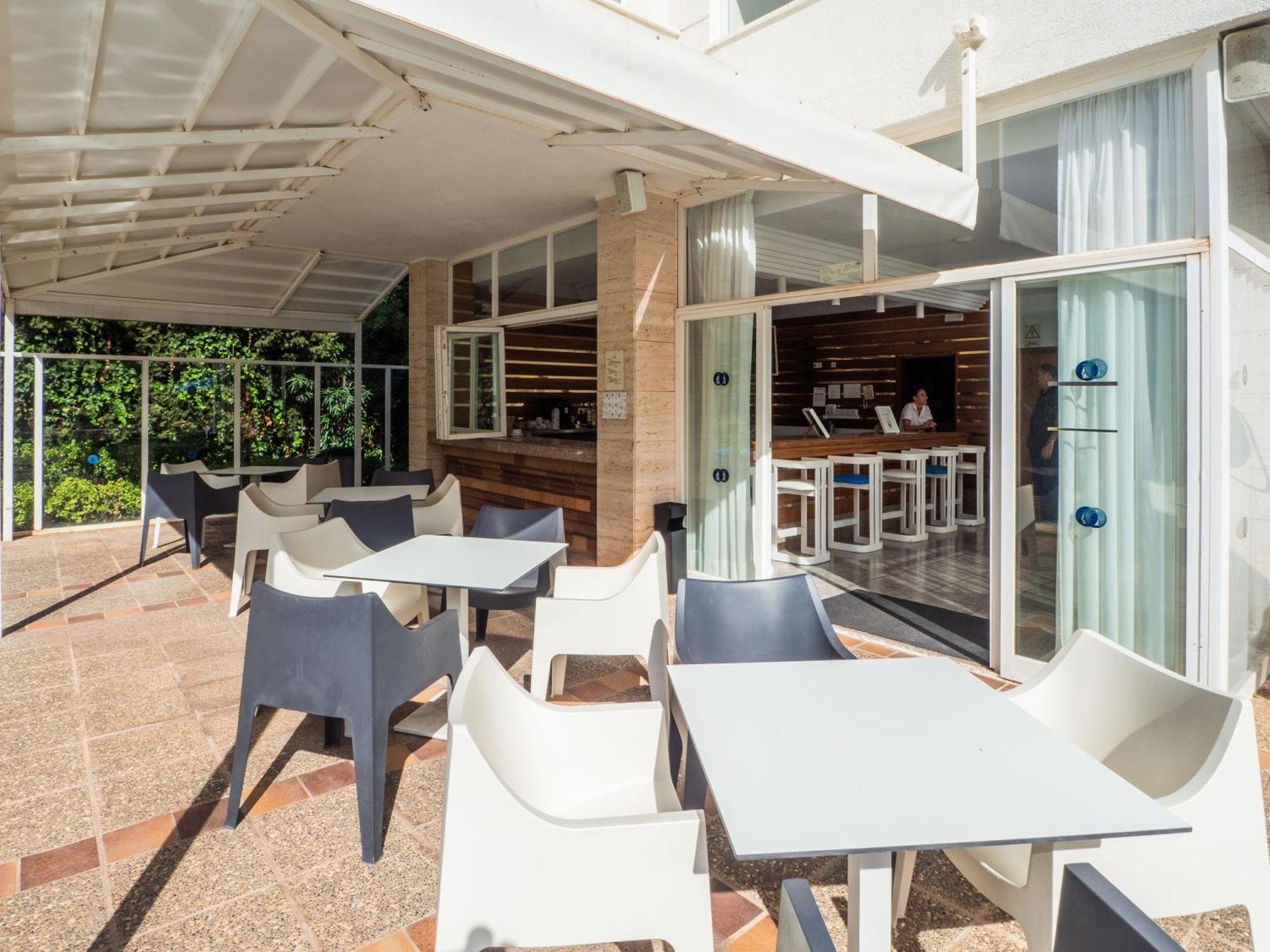 Apartamentos La Santa Maria Cala Millor  Eksteriør bilde