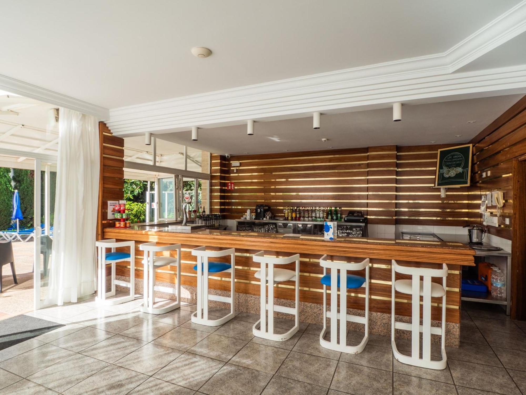 Apartamentos La Santa Maria Cala Millor  Eksteriør bilde