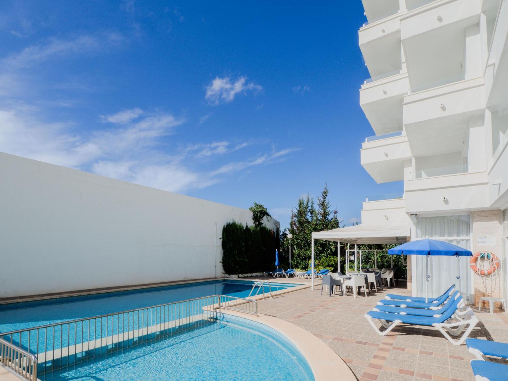 Apartamentos La Santa Maria Cala Millor  Eksteriør bilde