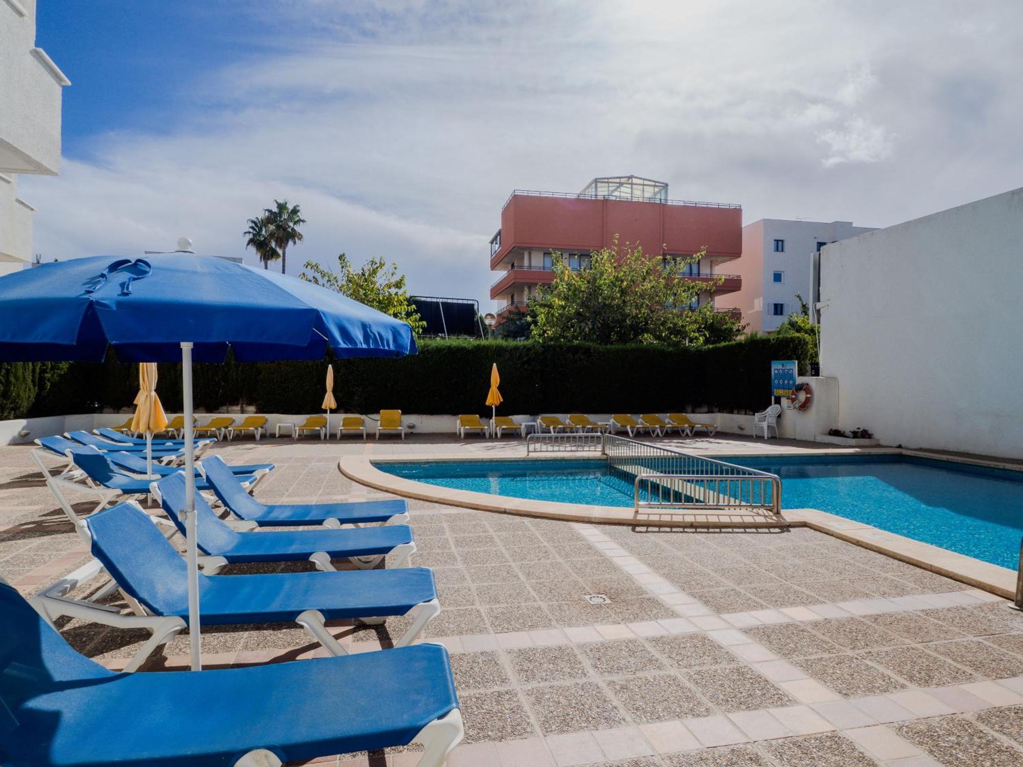 Apartamentos La Santa Maria Cala Millor  Eksteriør bilde